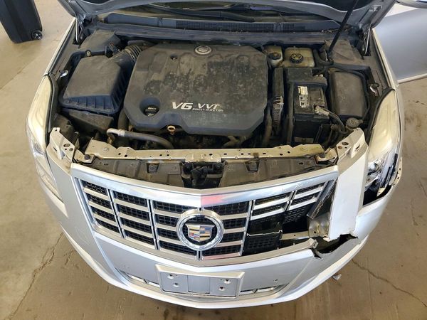 2013 CADILLAC XTS Luxury