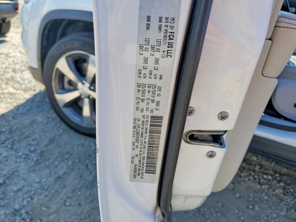 2019 JEEP CHEROKEE