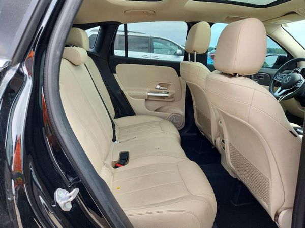 2021 MERCEDES-BENZ GLA