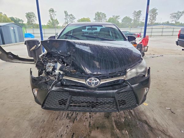 2017 TOYOTA CAMRY