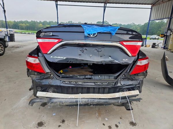 2017 TOYOTA CAMRY