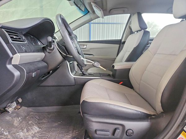 2017 TOYOTA CAMRY