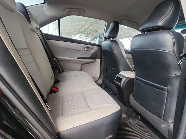 2017 TOYOTA CAMRY