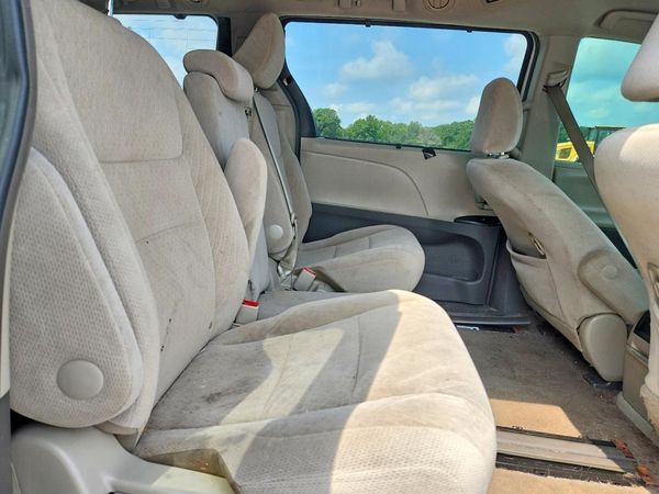 2015 TOYOTA SIENNA