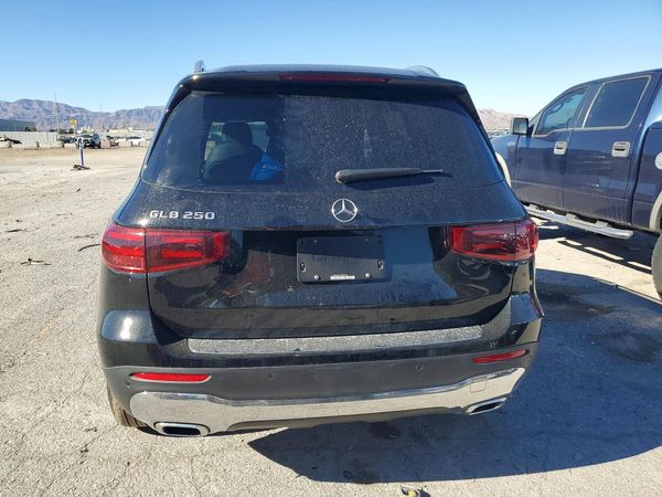 2025 MERCEDES-BENZ GLB GLB250