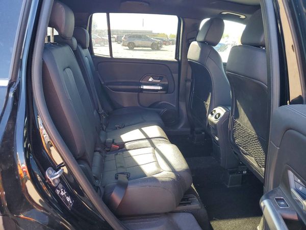 2025 MERCEDES-BENZ GLB GLB250