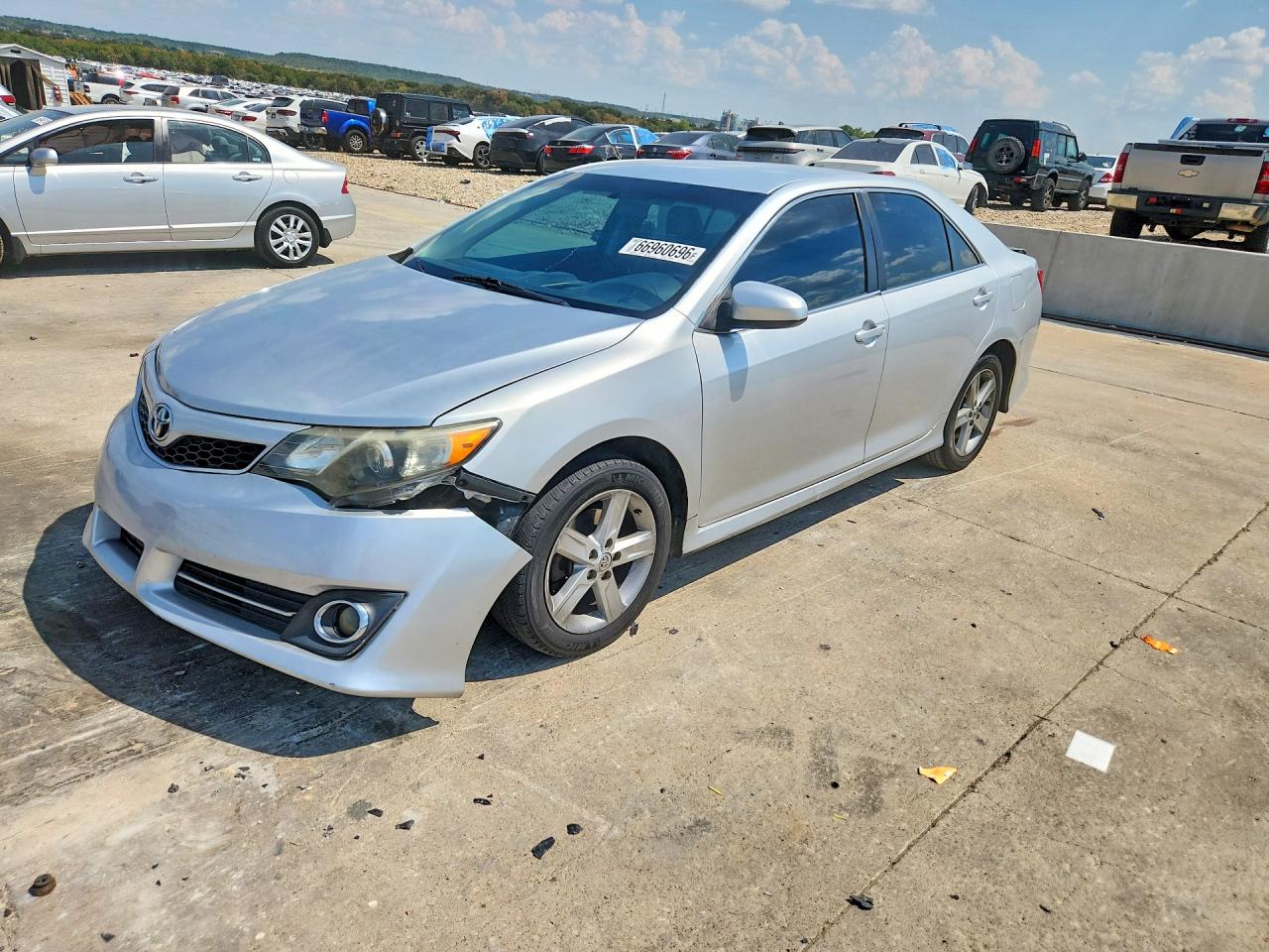 2014 TOYOTA CAMRY