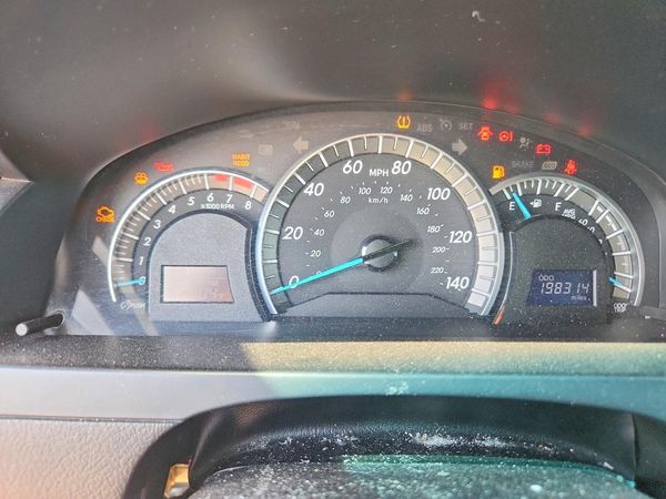 2014 TOYOTA CAMRY