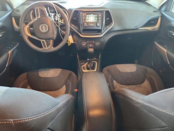 2018 JEEP CHEROKEE