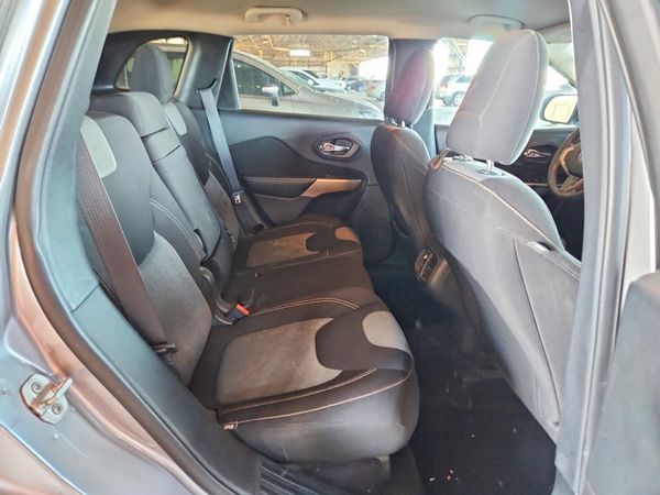 2018 JEEP CHEROKEE
