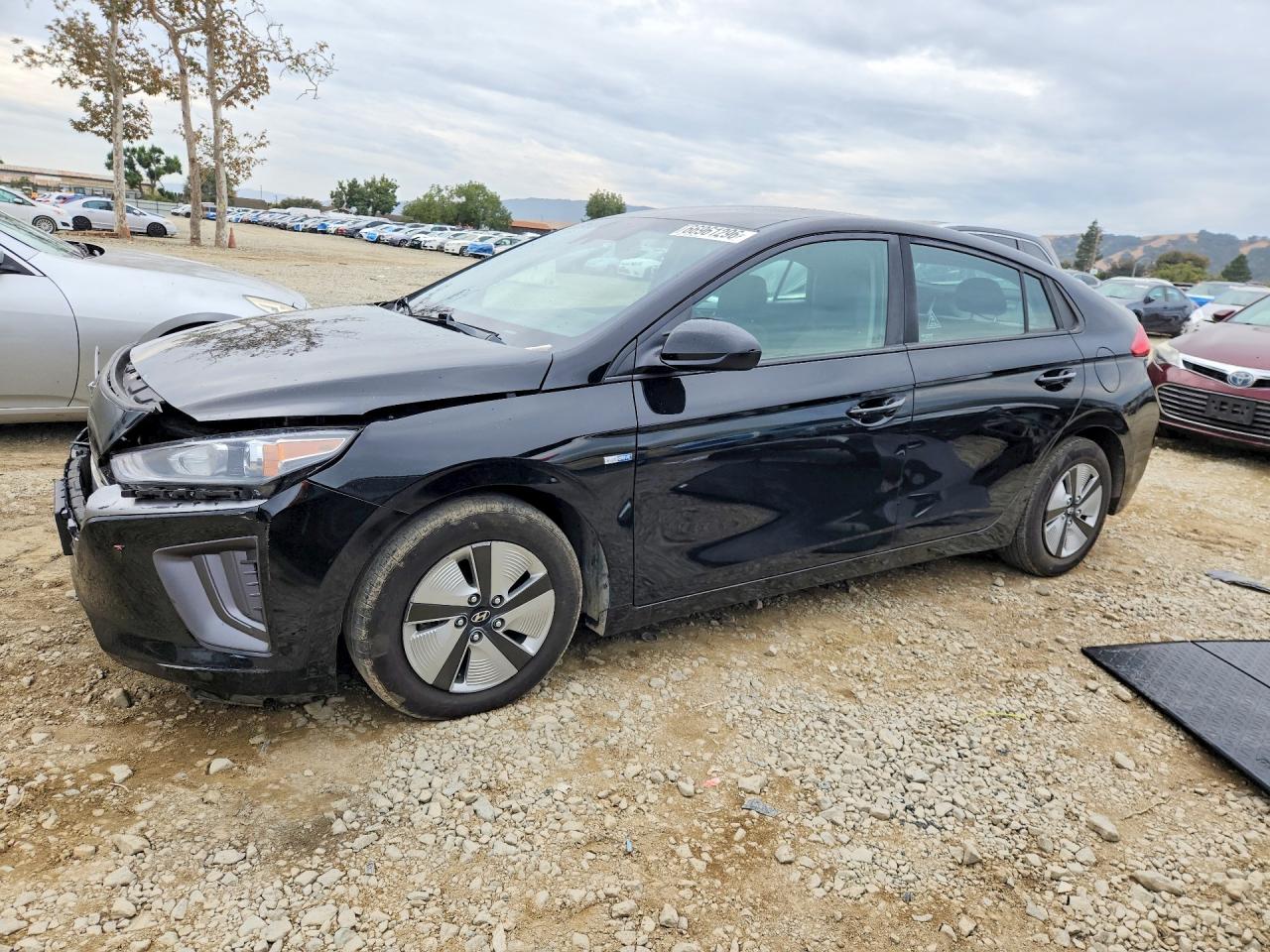 2020 HYUNDAI IONIQ Blue — Front 3/4