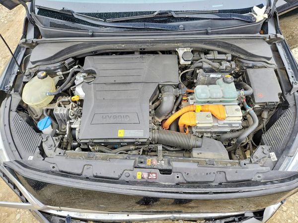 2020 HYUNDAI IONIQ Blue — Engine bay