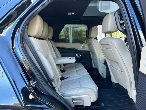 2019 LAND ROVER DISCOVERY SE