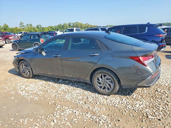 2024 HYUNDAI ELANTRA