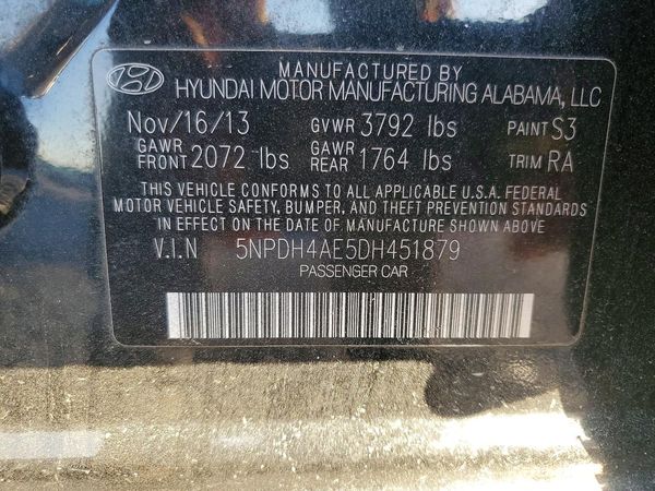 2013 HYUNDAI ELANTRA