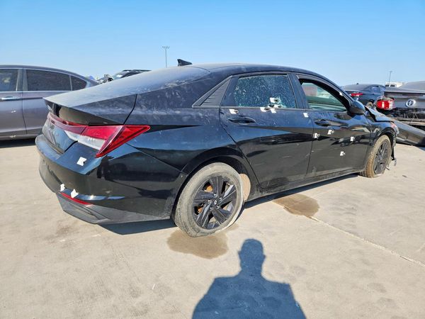 2021 HYUNDAI ELANTRA