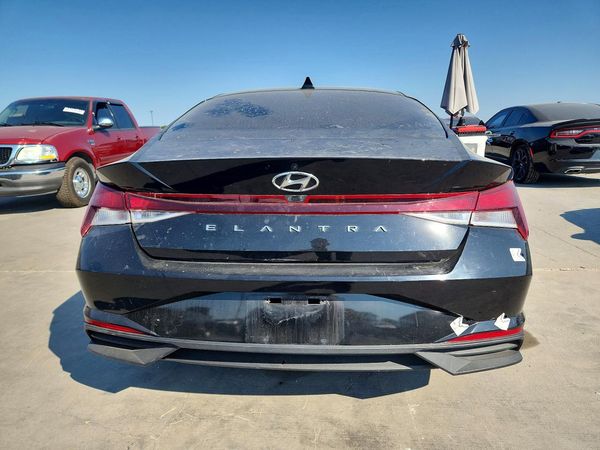 2021 HYUNDAI ELANTRA