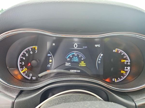 2021 JEEP CHEROKEE Laredo
