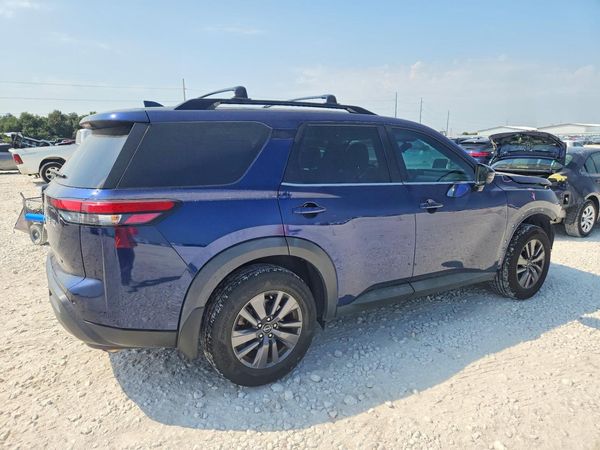 2022 NISSAN PATHFINDER SV