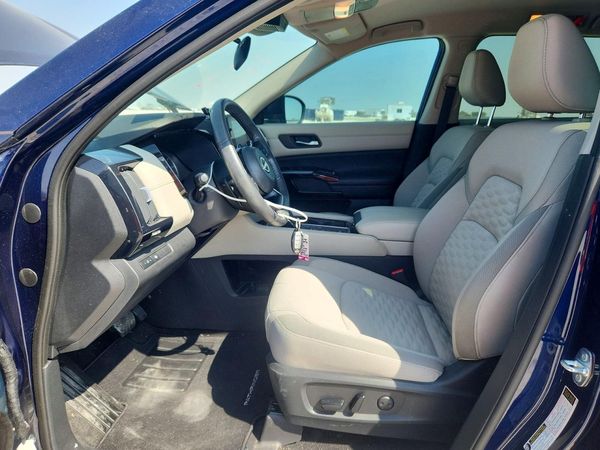 2022 NISSAN PATHFINDER SV