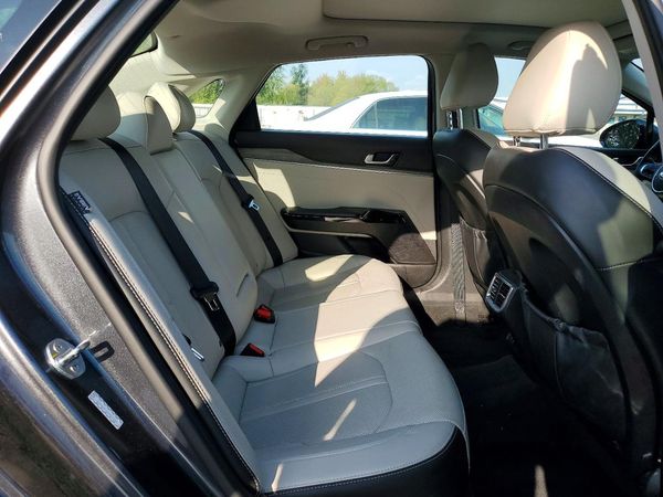2021 KIA K5 EX