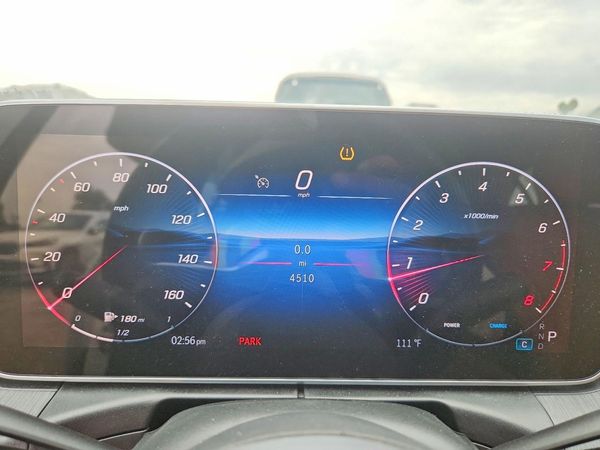 2025 MERCEDES-BENZ C C300