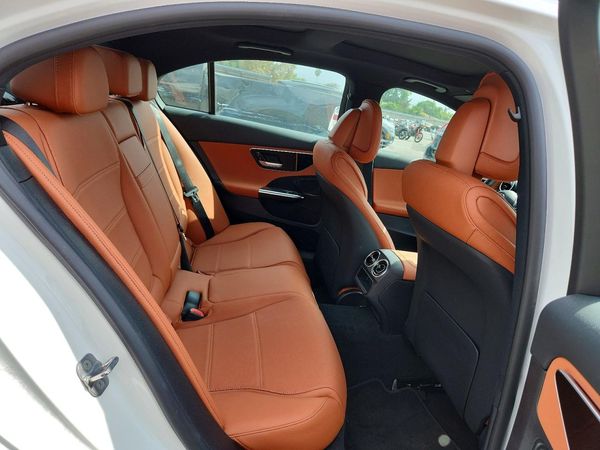 2025 MERCEDES-BENZ C C300