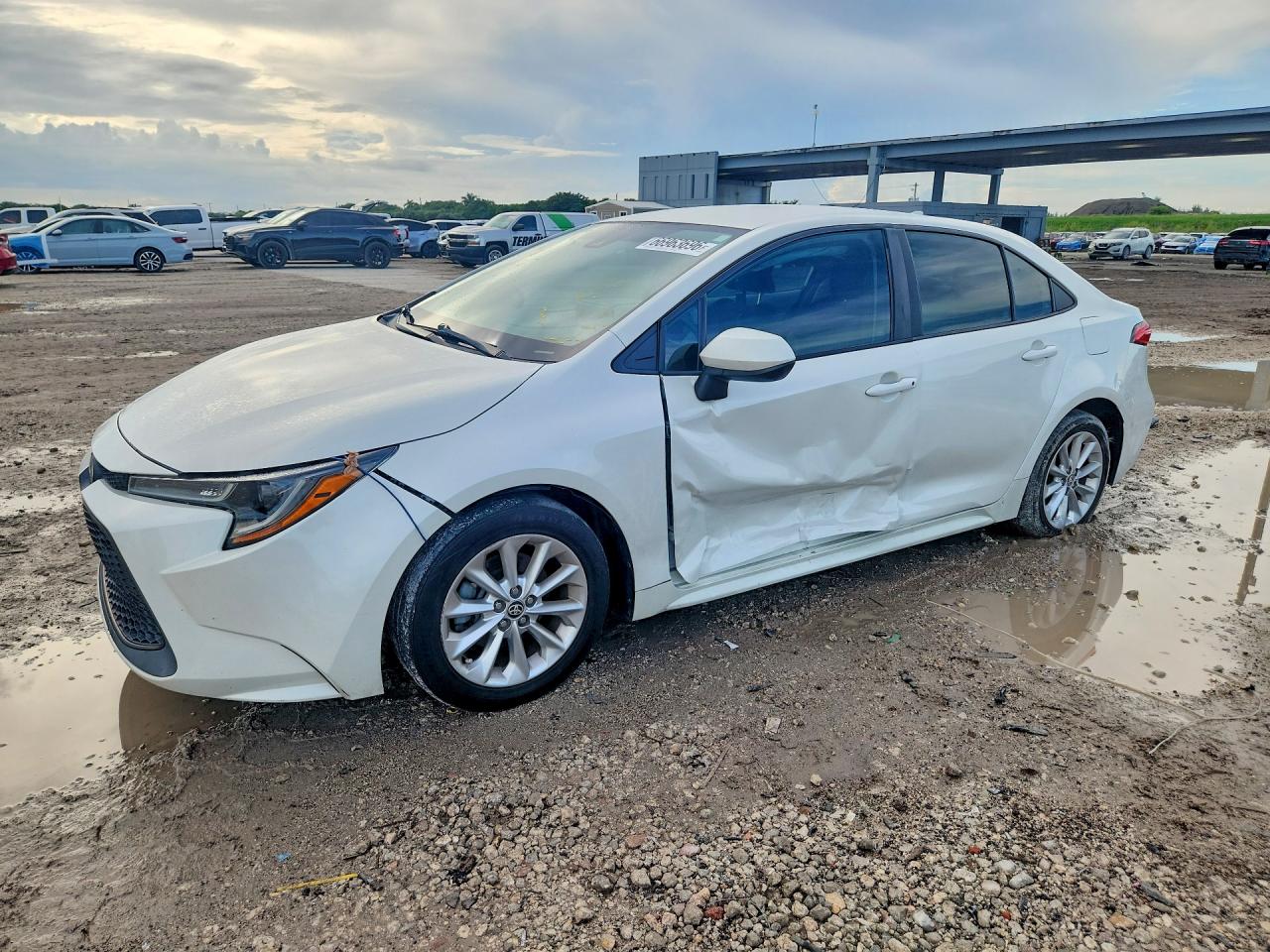 2021 TOYOTA COROLLA