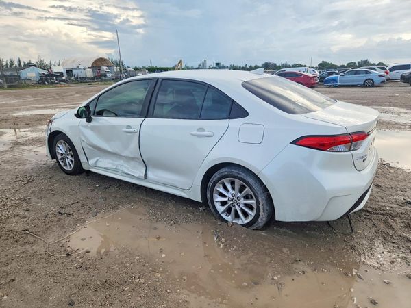 2021 TOYOTA COROLLA