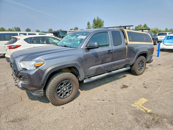 2022 TOYOTA TACOMA SR5