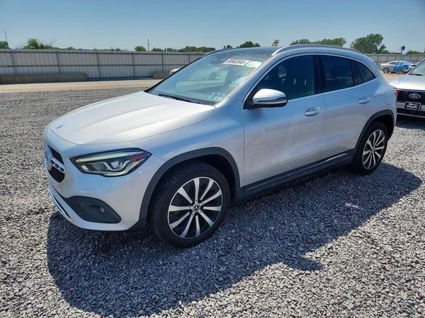 2021 MERCEDES-BENZ GLA