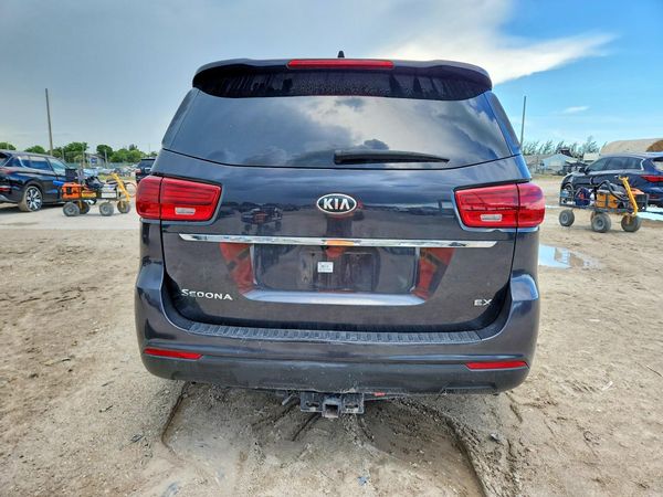 2019 KIA SEDONA