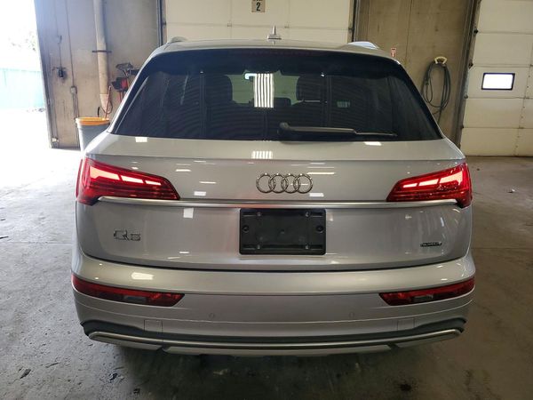 2021 AUDI Q5 quattro Premium