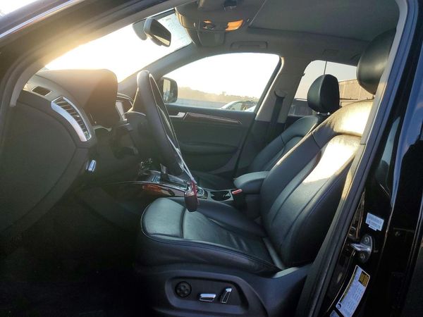 2013 AUDI Q5 Premium Plus