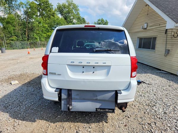 2016 DODGE GRAND CARAVAN SE