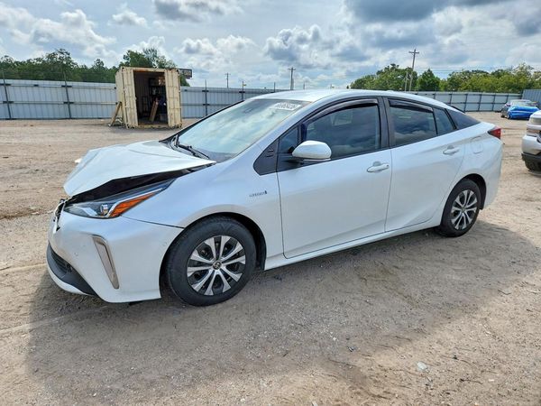 2021 TOYOTA PRIUS
