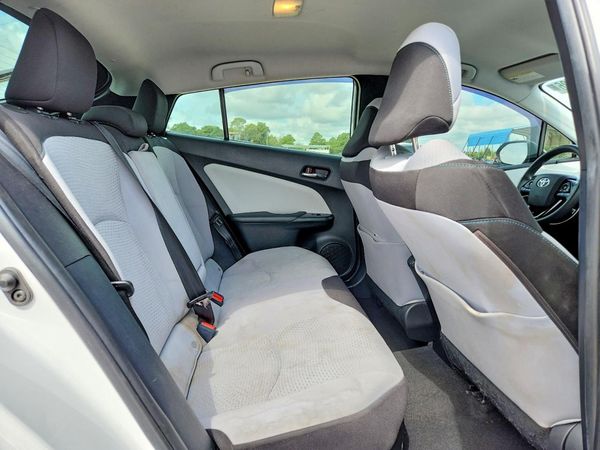 2021 TOYOTA PRIUS