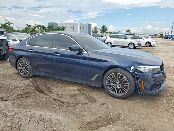 2018 BMW 530