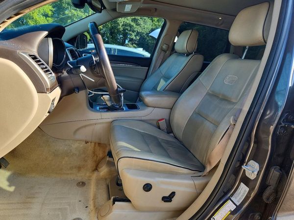 2017 JEEP GRAND CHEROKEE Overland — DENT