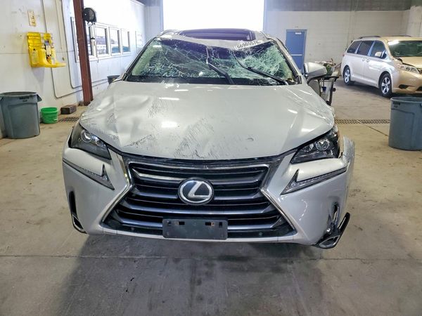 2015 LEXUS NX 200t Luxury