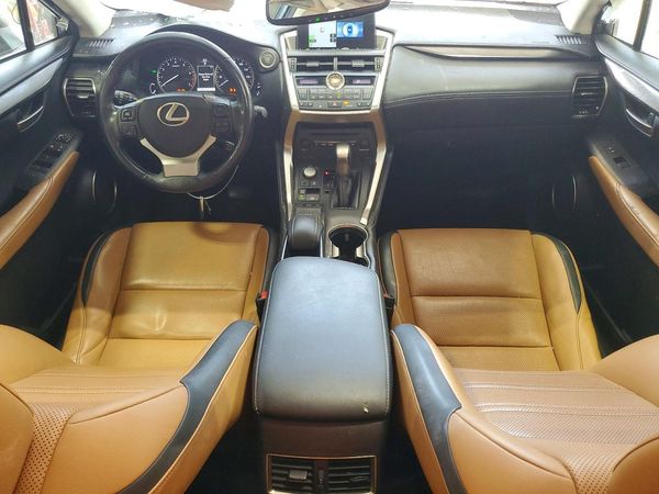 2015 LEXUS NX 200t Luxury