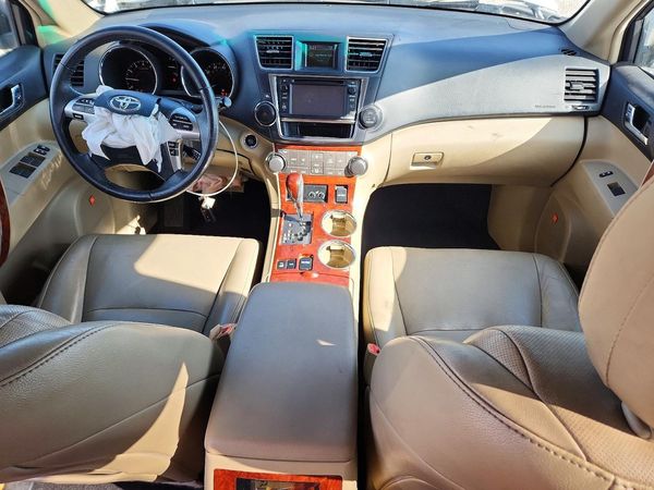 2013 TOYOTA HIGHLANDER Base/Hybrid