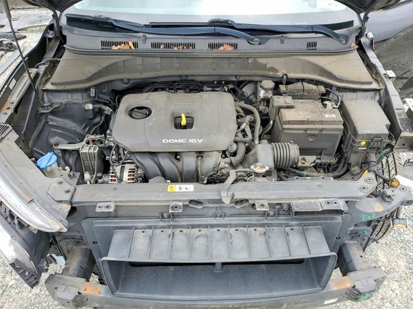 2019 HYUNDAI KONA SE
