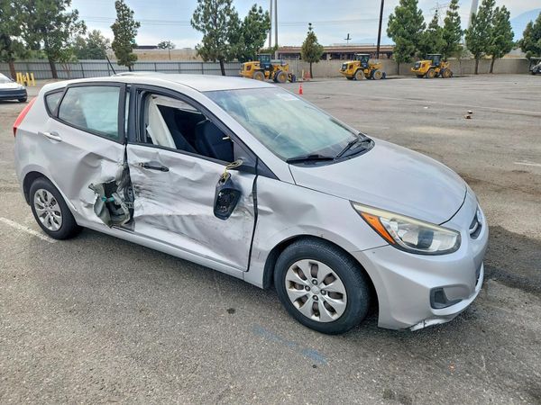 2015 HYUNDAI ACCENT