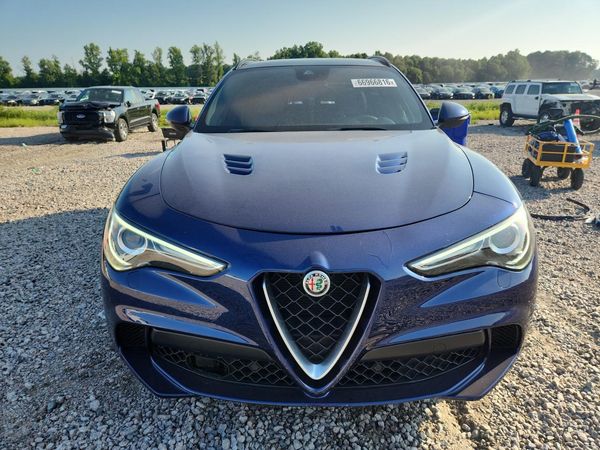 2018 ALFA ROMEO STELVIO