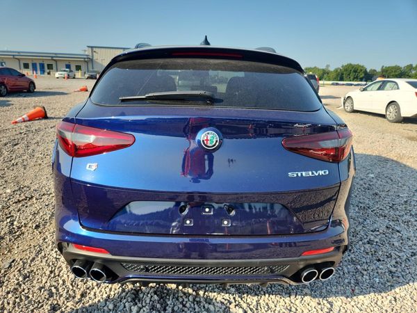 2018 ALFA ROMEO STELVIO