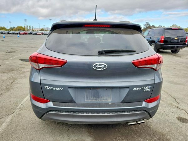 2016 HYUNDAI TUCSON