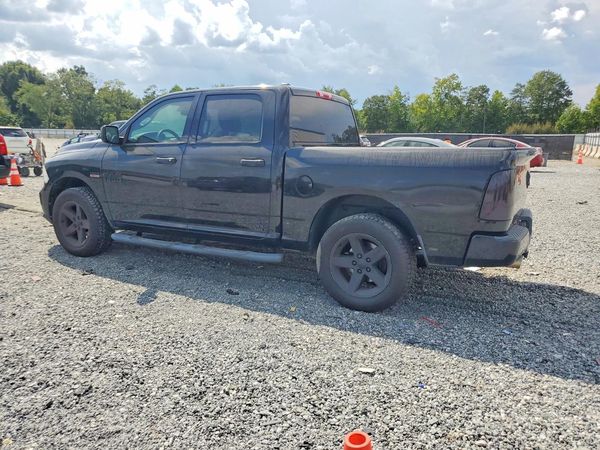 2015 RAM 1500 ST