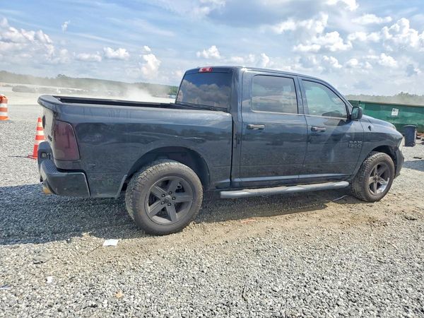 2015 RAM 1500 ST