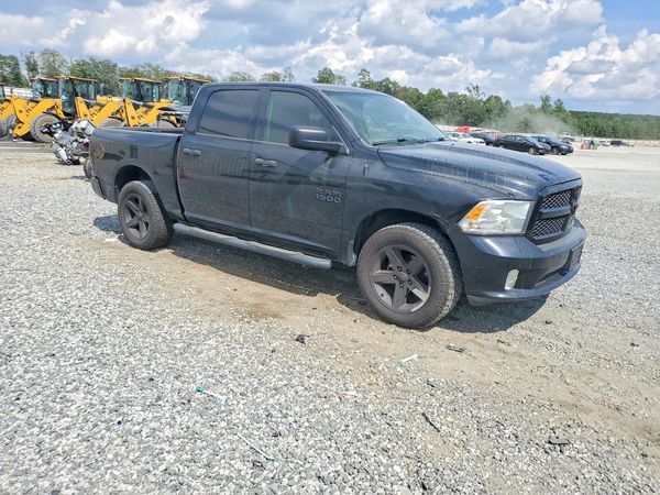 2015 RAM 1500 ST